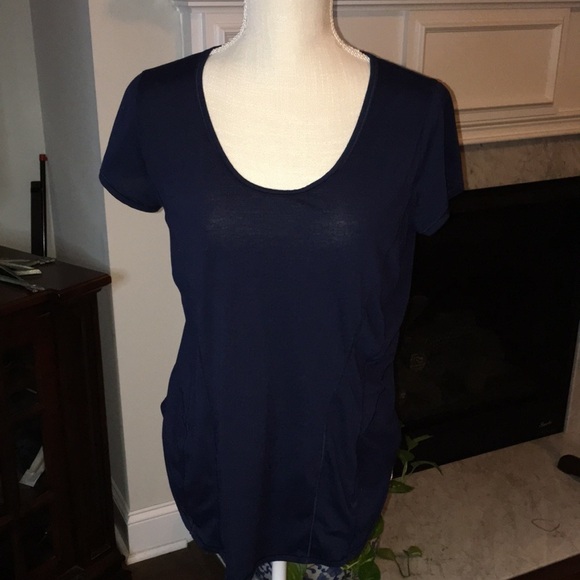 ATHLETA TOP SIZE MEDIUM NAVY - Picture 1 of 7